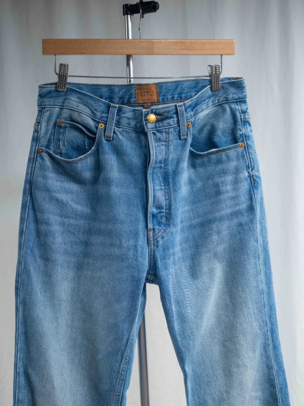 Jamie Haller The Crease Jean in Worn Indigo - Picture 5 of 11
